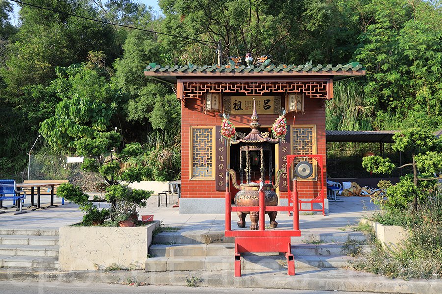村民在六十年代集資興建呂祖廟(德陽堂),每年黃曆七月十八日舉行盂蘭勝會。(陳仲明/大紀元)